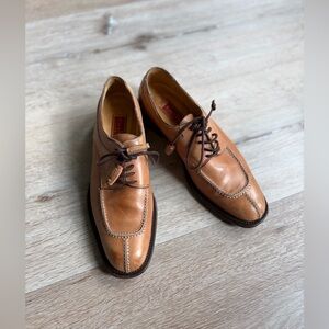 COLE HAAN classic dress shoes